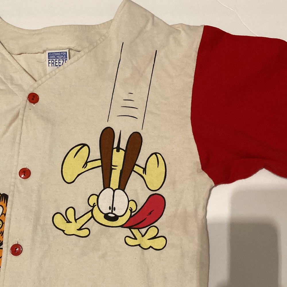 Fun Graphic Button Up! - Picture 5 of 5